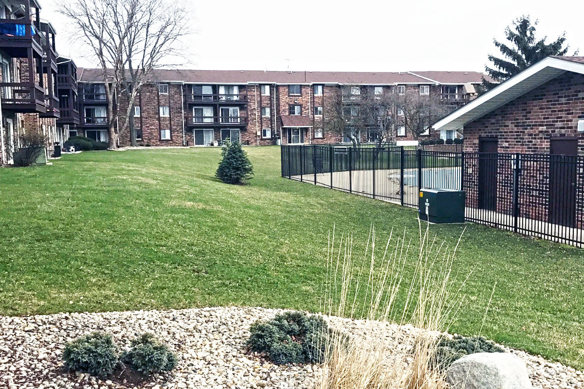 about-us-lake-view-terrace-apartments